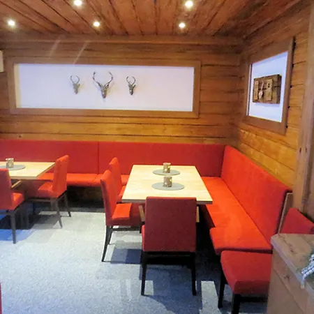 Gaestehaus Hackl بيت ضيافة 3*