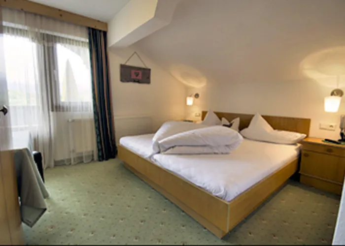 Konukevi Gaestehaus Hackl Sautens